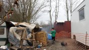 En dehors de la cuisine collective, de nombreux habitants se font à manger (…)